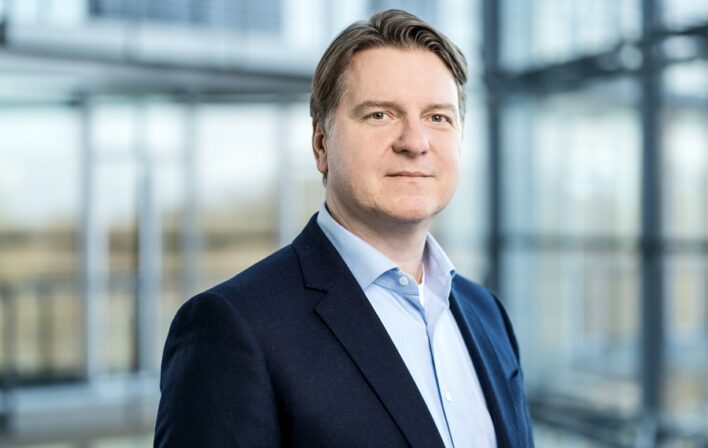 Dr. Lars Edler